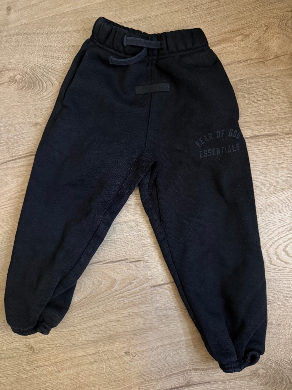 Toddler 2t/3t essentials sweats